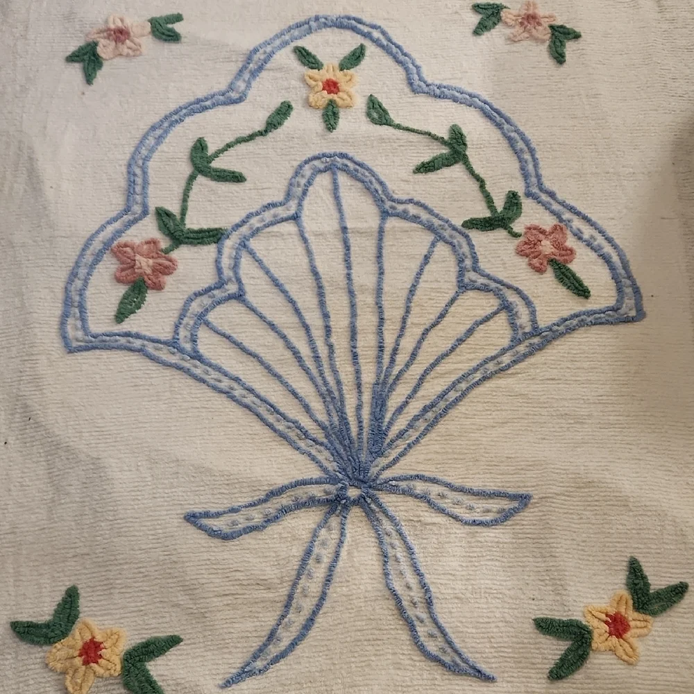 Vintage Chenille set white